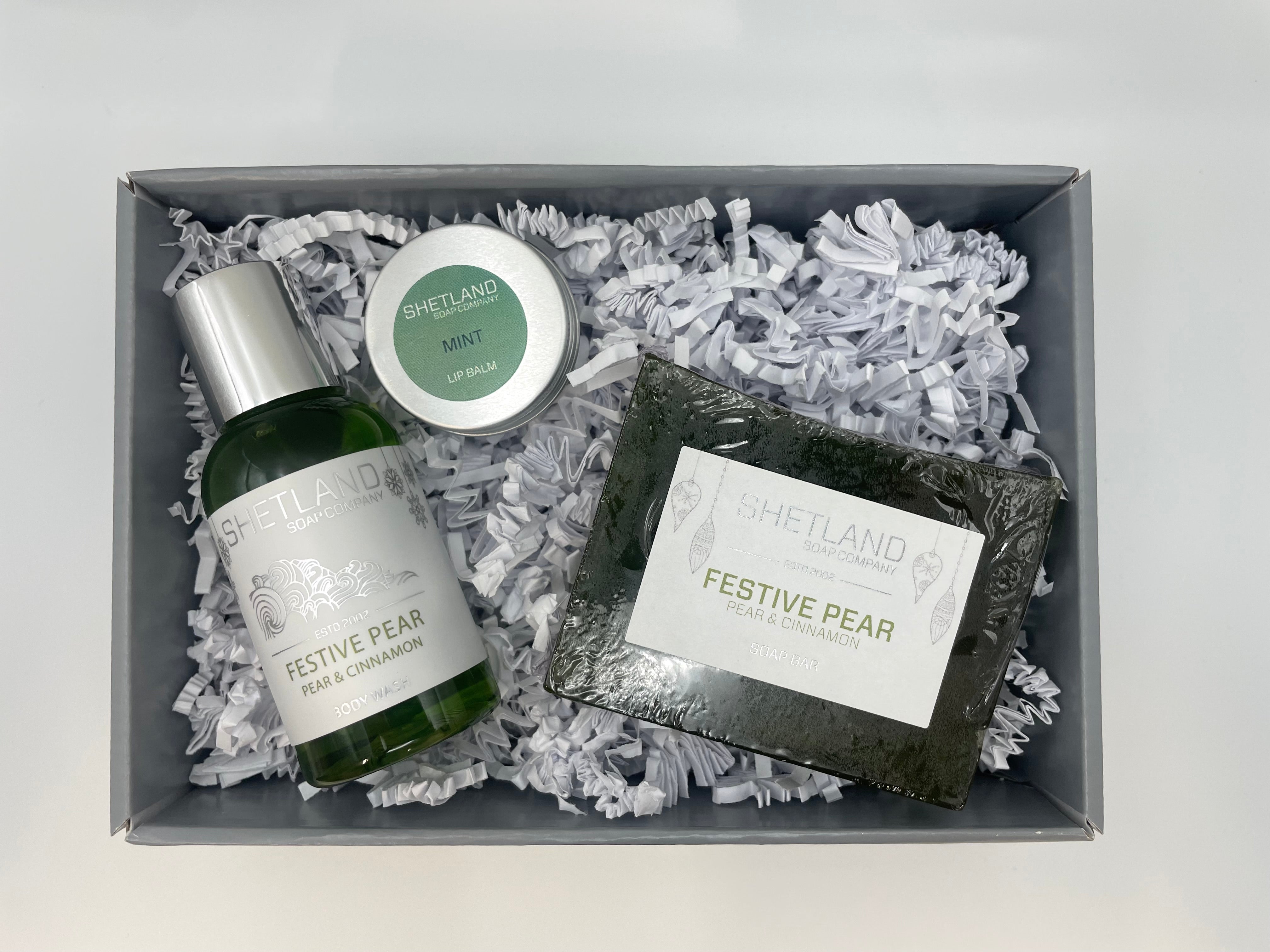FESTIVE PEAR SMALL GIFT BOX